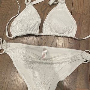 White Bikini too and bottom
